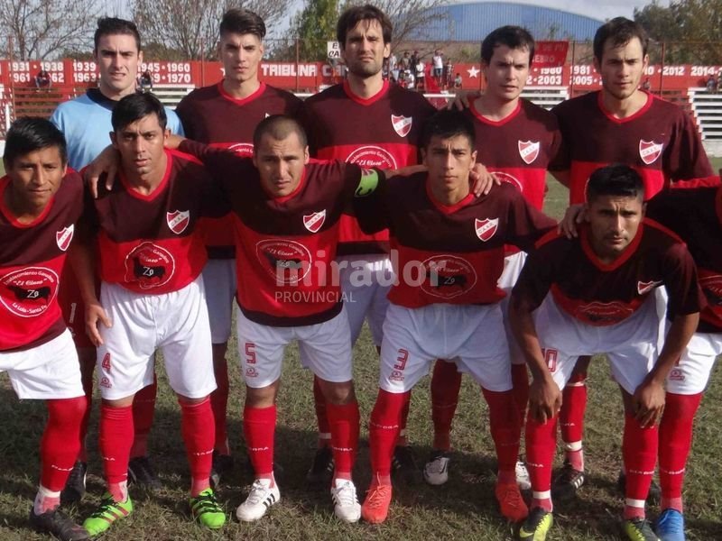 Adelante y Barrio Norte ganaron y comparten la punta del Clausura