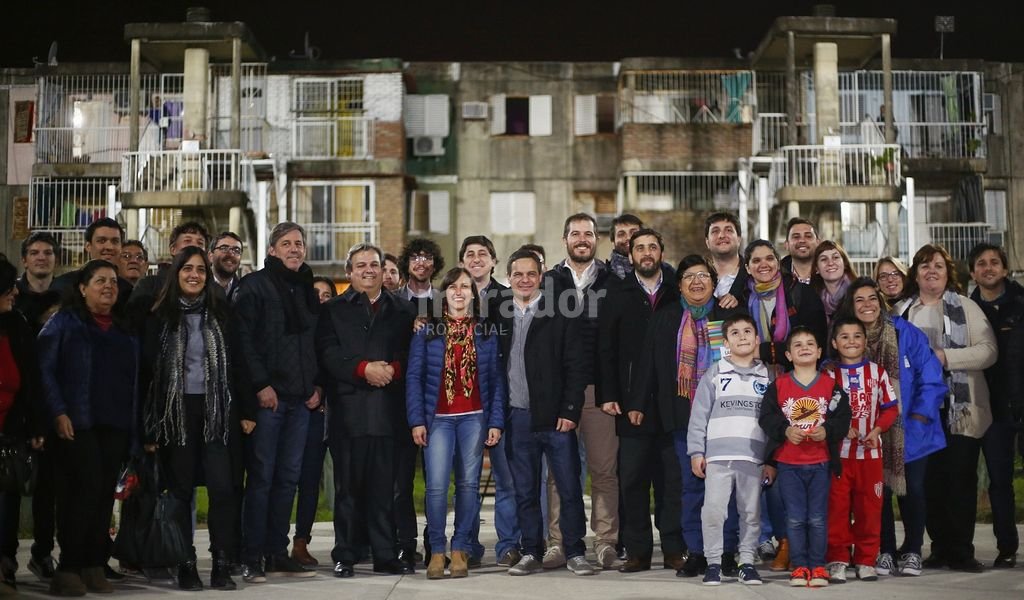 Santa Fe: escrituras a vecinos del Fonavi San Jerónimo