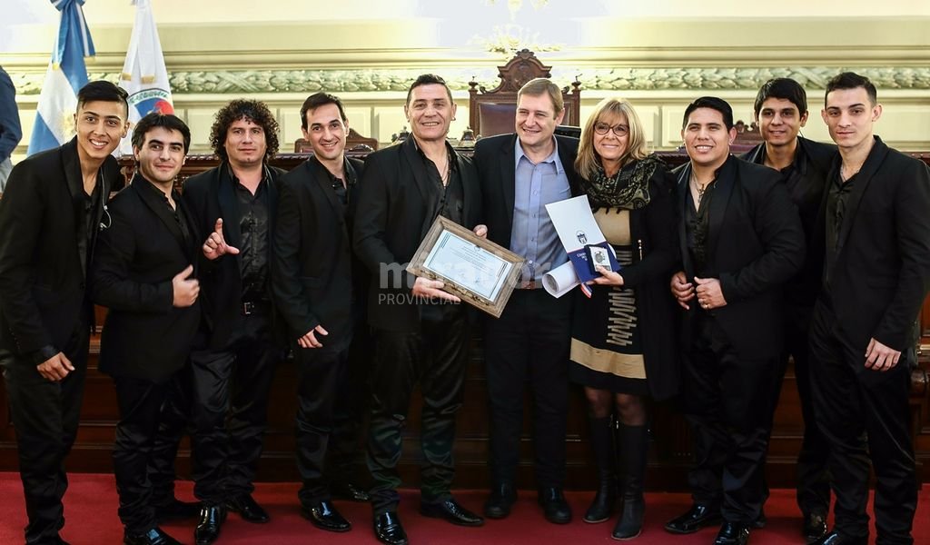 Reconocimiento a Los Lirios en Diputados