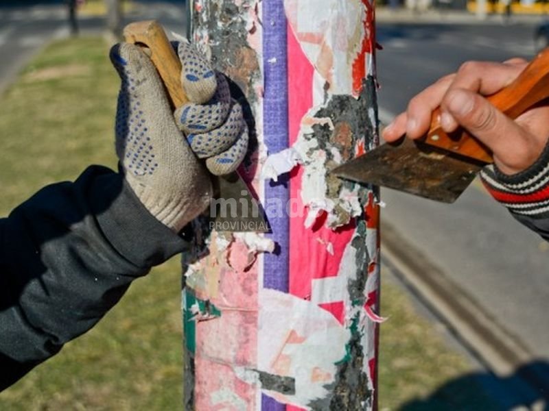 Rosario: comenzó la limpieza del espacio público tras las elecciones