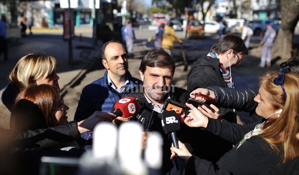 Santa Fe: avanzan las tareas de bacheo asfáltico en el macrocentro