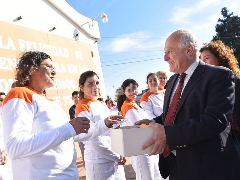 Lifschitz y Contigiani visitaron dos empresas en Carcarañá