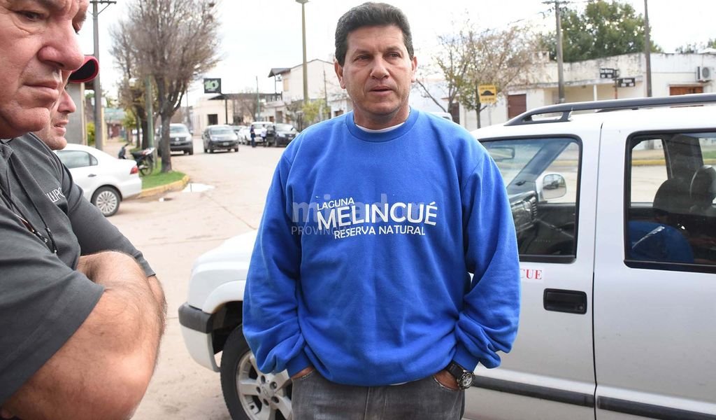 Mientras Melincué resiste a la laguna, el presidente comunal es campeón en torneo de póker