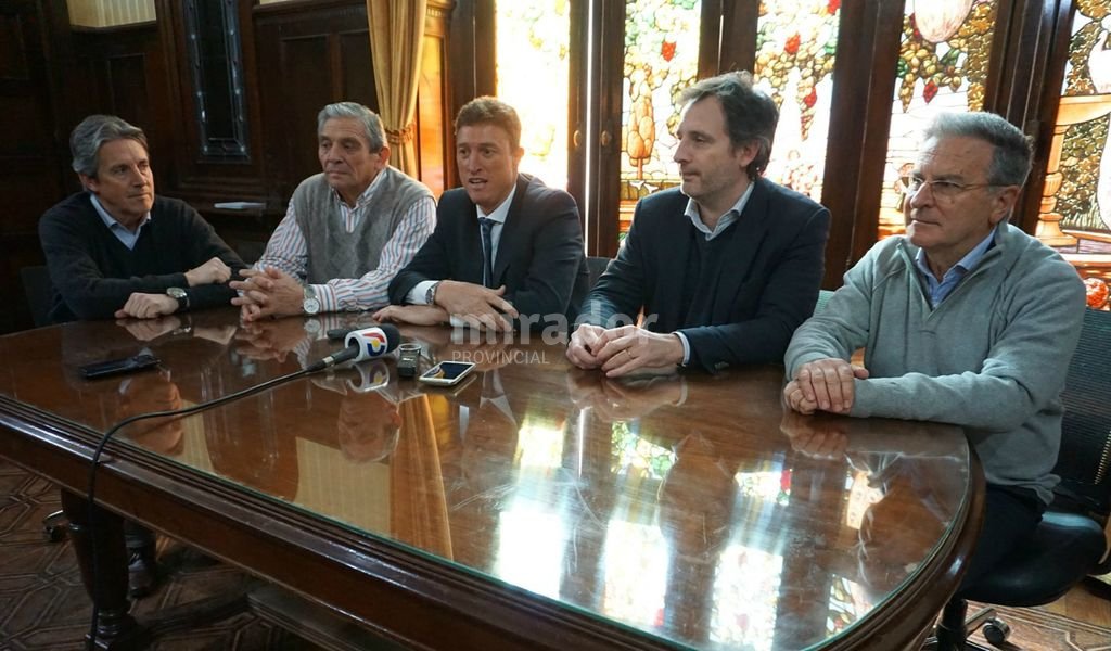 Garibay se reunió con sus pares de Entre Ríos y Córdoba
