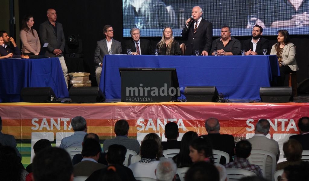 Apertura de sobres para las tareas en ruta 294 sur
