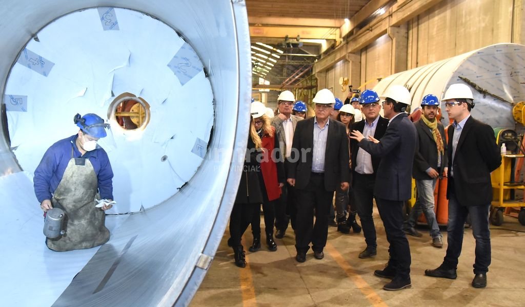 Lifschitz visitó una empresa en El Trébol