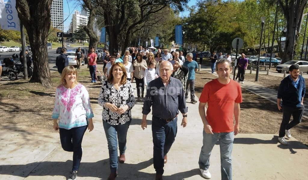 Lifschitz inauguró un nuevo espacio público en la costanera de Rosario