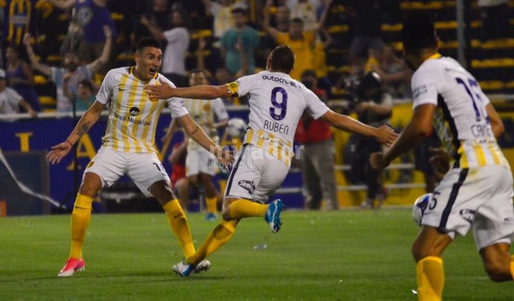 Newells y Central derrotaron a River y Boca