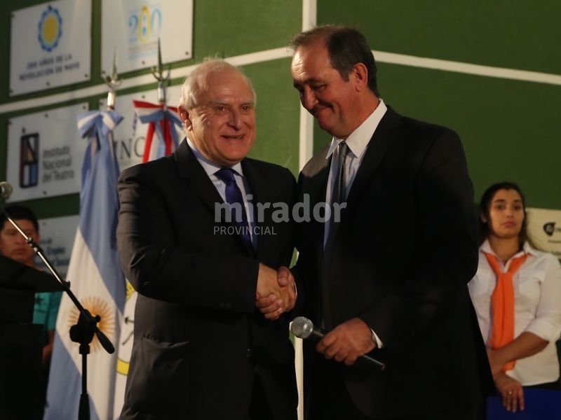 Lifschitz presente en asunción de intendentes de Rincón y Recreo