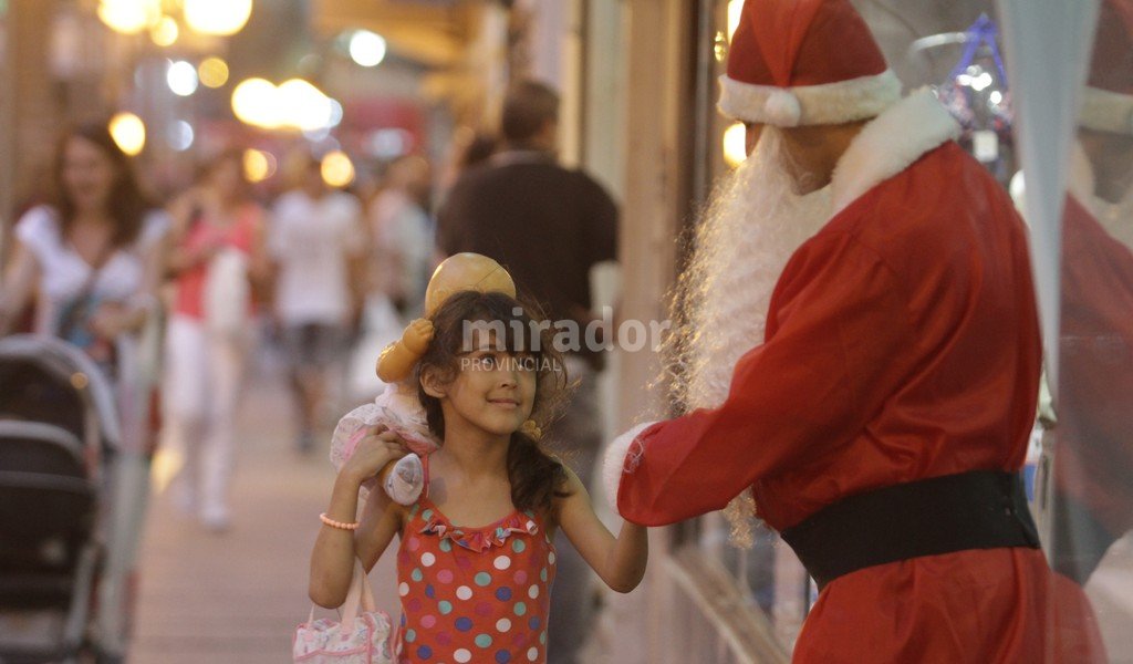 Comercios de la provincia se suman a la campaña nacional Navidad Feliz