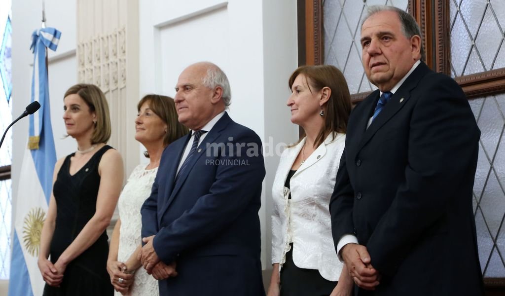Asumieron los nuevos ministros