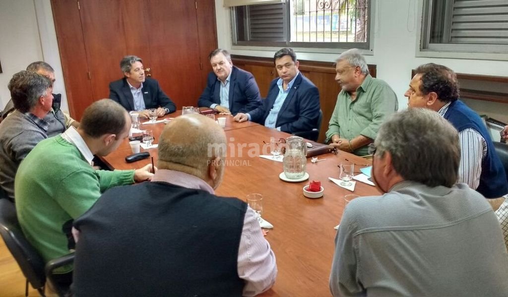 Provincia destinó más de 485 M de pesos en obras para municipios y comunas