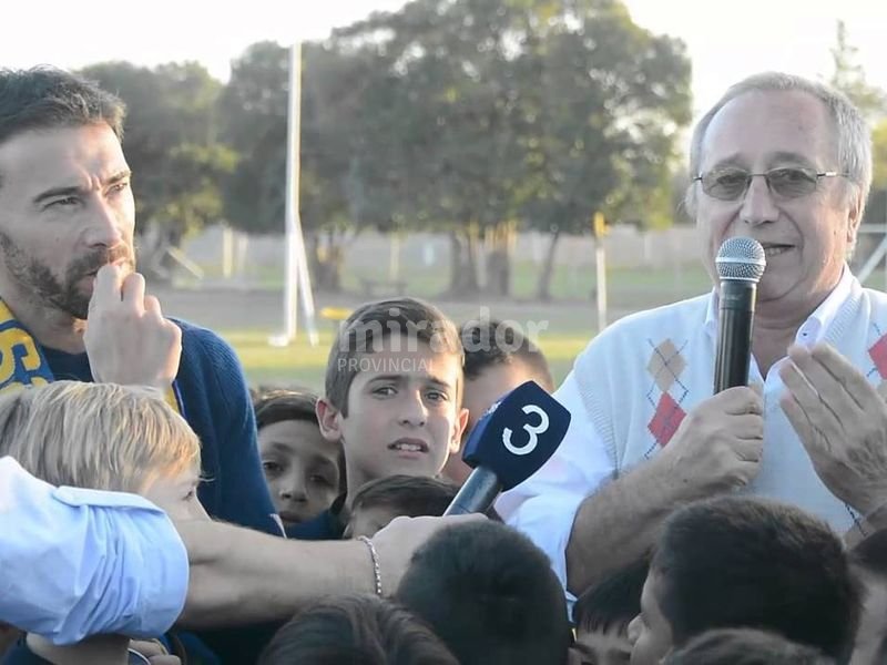 Sumar gente del club, uno de los objetivos de Leo Fernández