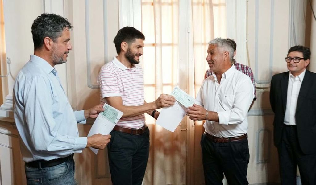 Provincia entregó fondos del programa Vínculos