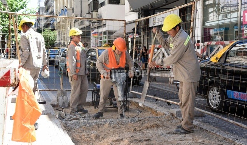 Sarmiento y Córdoba: prosiguen los trabajos de refacción