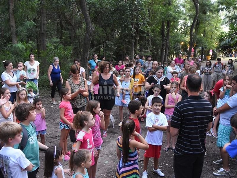 Rafaela: Aventuras en el Bosquecito en Verano Juntos
