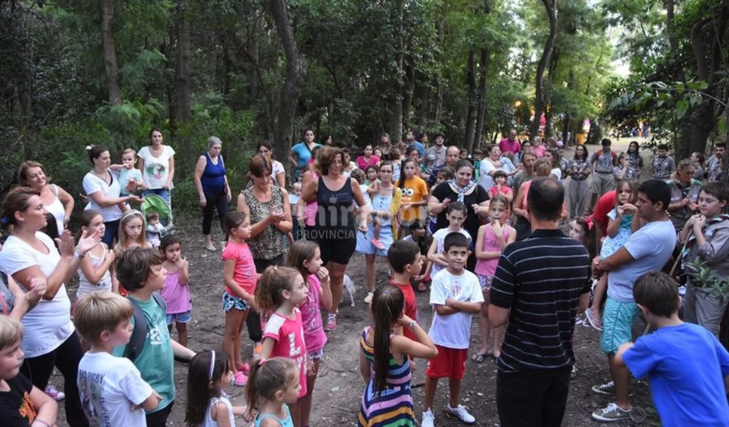 Rafaela: Aventuras en el Bosquecito en Verano Juntos