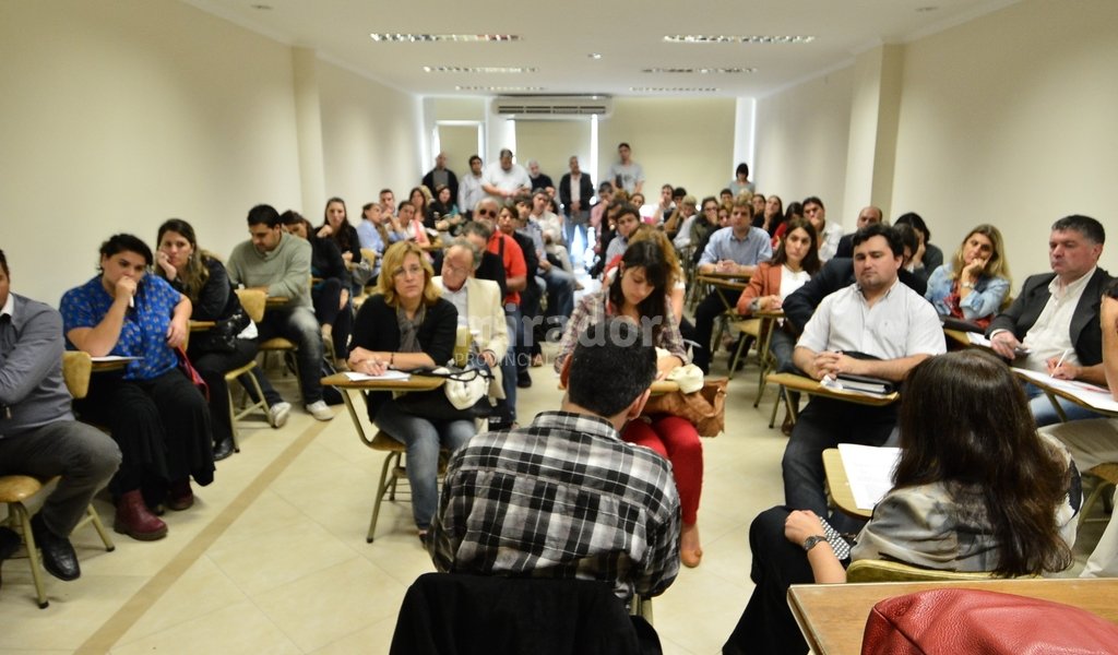 Capacitarán a concejales, intendentes y jefes comunales