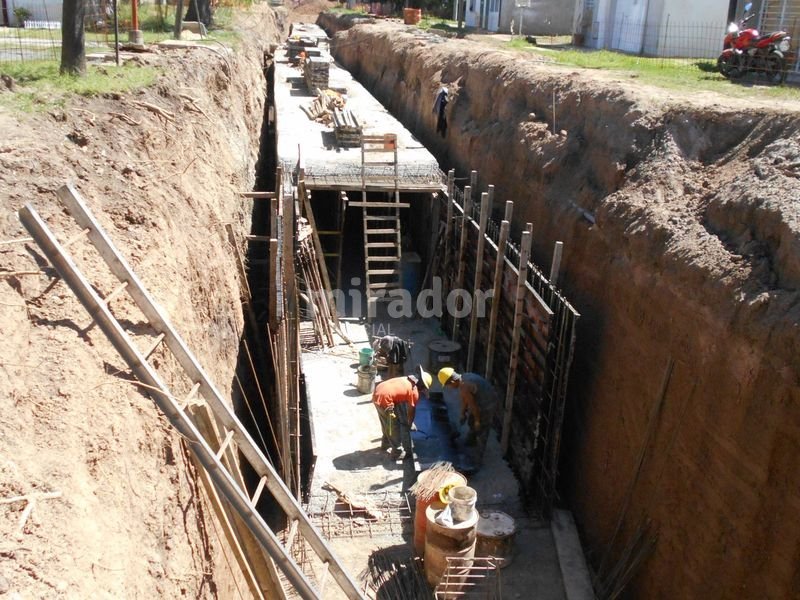 Avanza el canal Alem en Esperanza