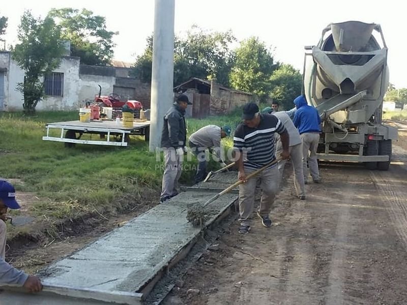 Las Rosas: la ejecución de obras no se detiene en estos meses del verano