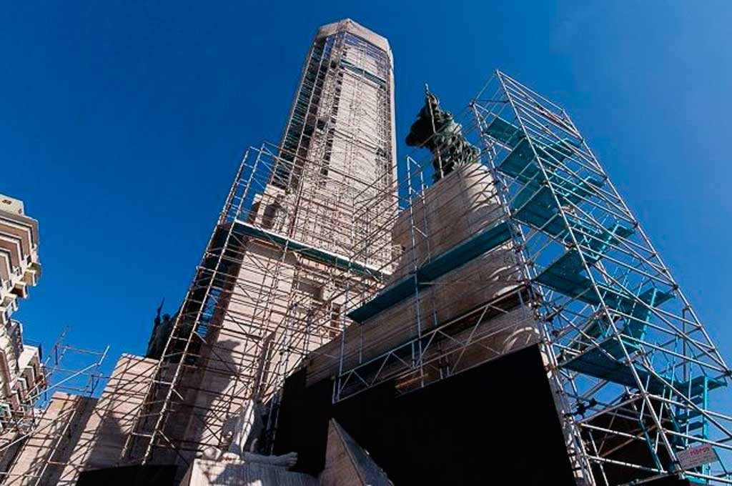 Nación garantiza la continuidad de las obras del Monumento a la Bandera
