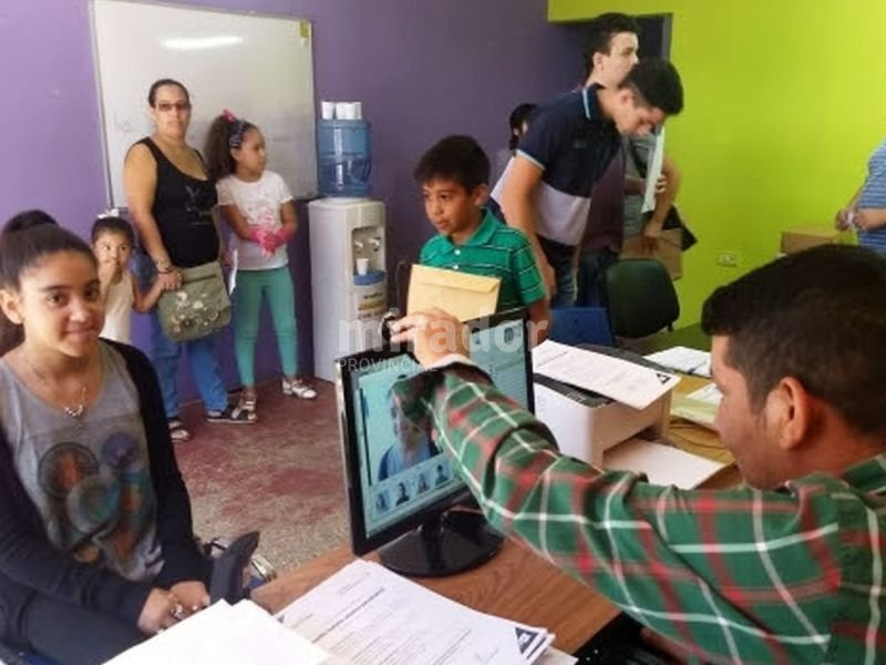 Santo Tomé: más de 1.000 credenciales de medio boleto