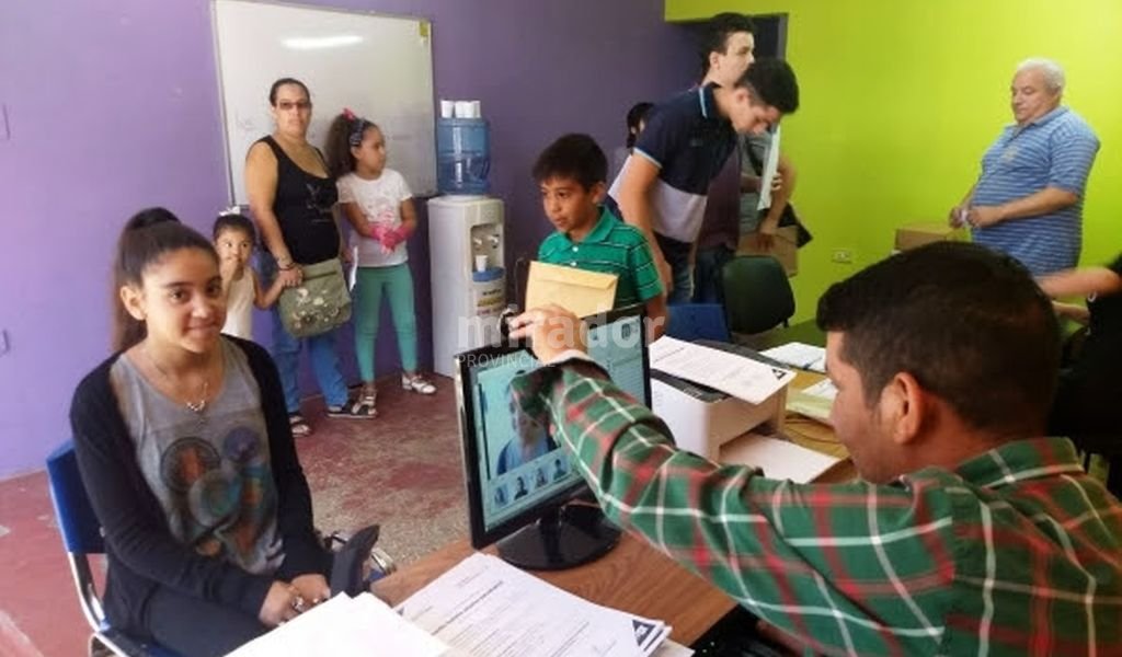 Santo Tomé: más de 1.000 credenciales de medio boleto