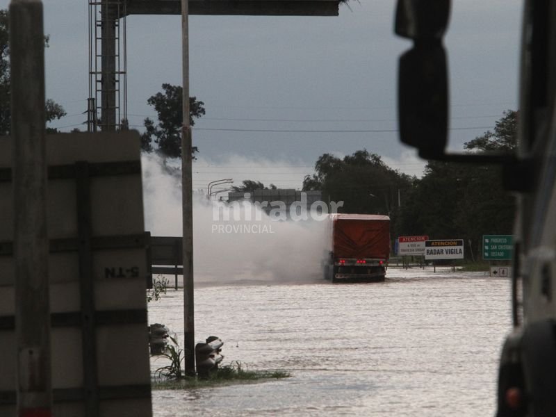Las rutas de Santa Fe exigen prudencia por el mal tiempo