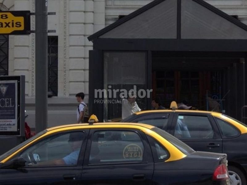 La mafia de los taxis ya es un tema de seguridad