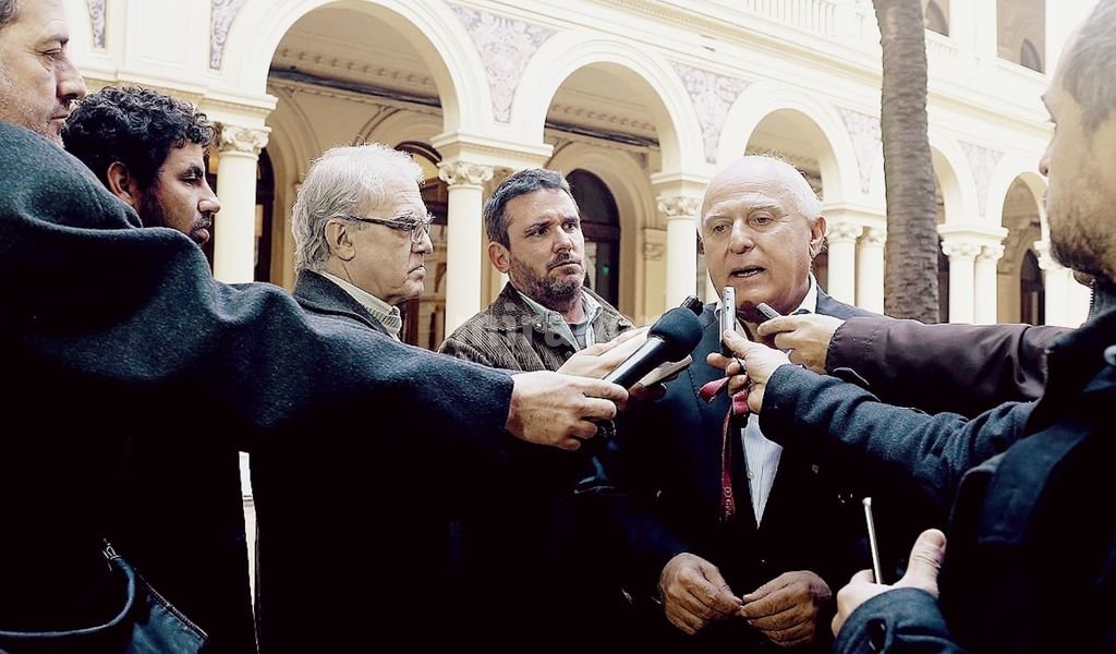 Lifschitz se reunió con Frigerio y Dujovne por la deuda de Nación con Provincia
