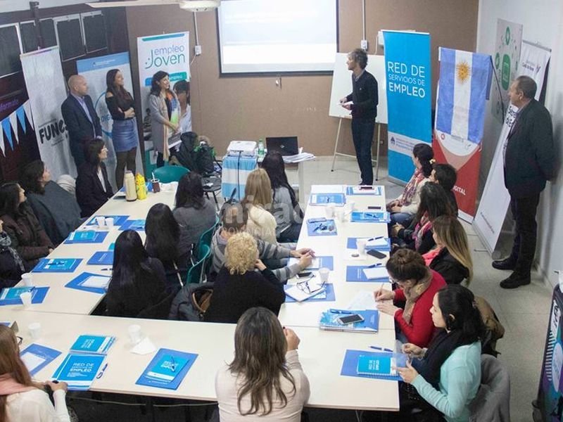Funes: capacitación en oficinas de empleo