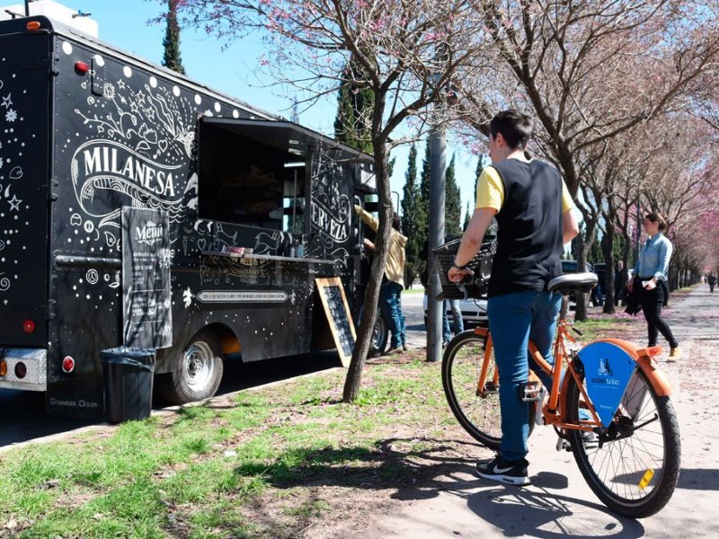 El negocio de los food trucks pierde terreno en las calles de Rosario