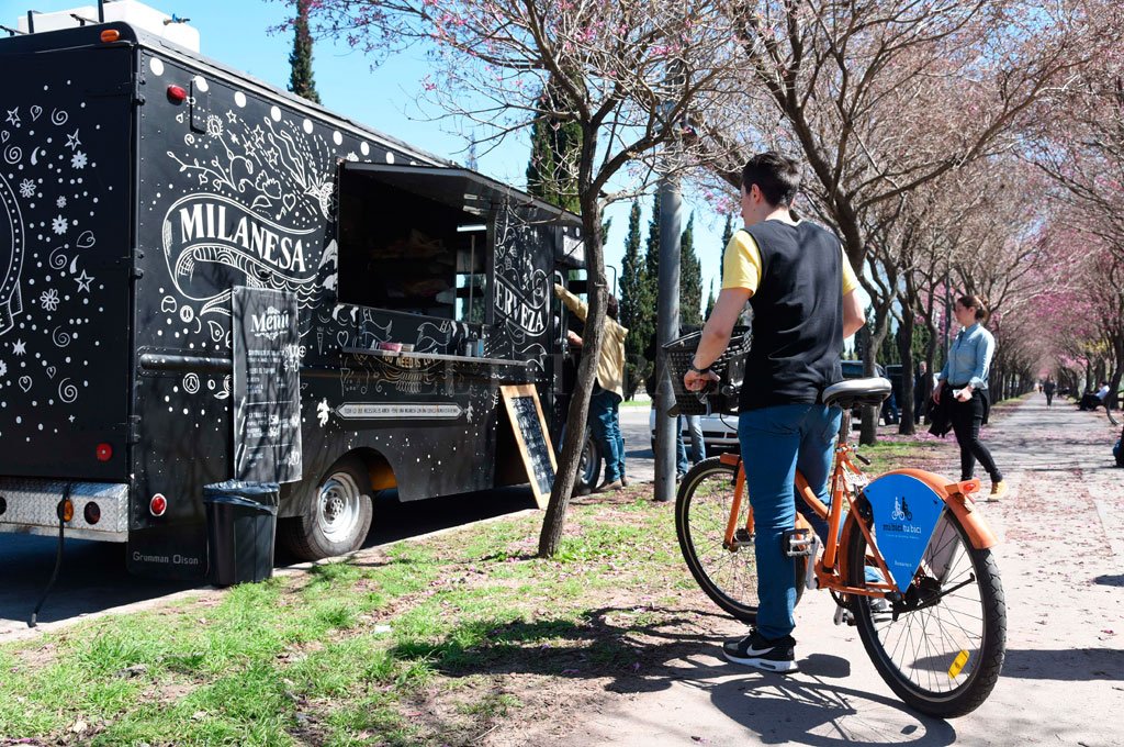 El negocio de los food trucks pierde terreno en las calles de Rosario