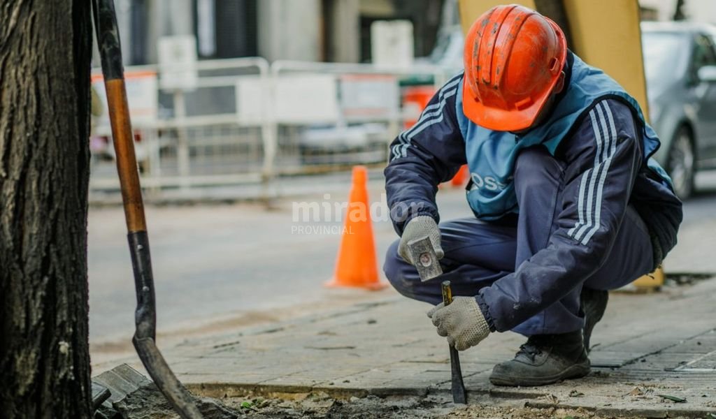 Rosario: plan para reparar veredas en 40 barrios