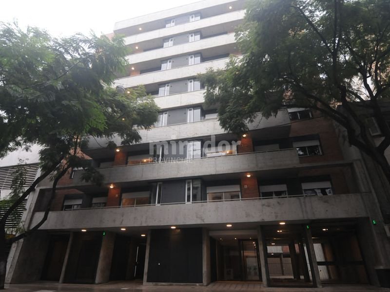 Pilay entregó su edificio Bauen 117