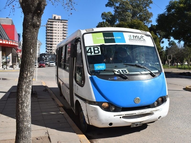 Impulsan descuento obrero para el transporte urbano de pasajeros