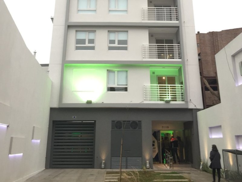 Pilay inauguró un nuevo edificio: el San Jerónimo 69
