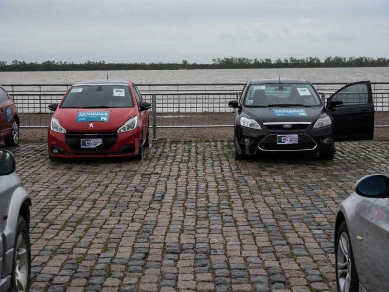 Recaudan unos 4 millones de pesos en la subasta de autos decomisados