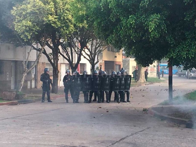 Tensión en Rosario por un desalojo