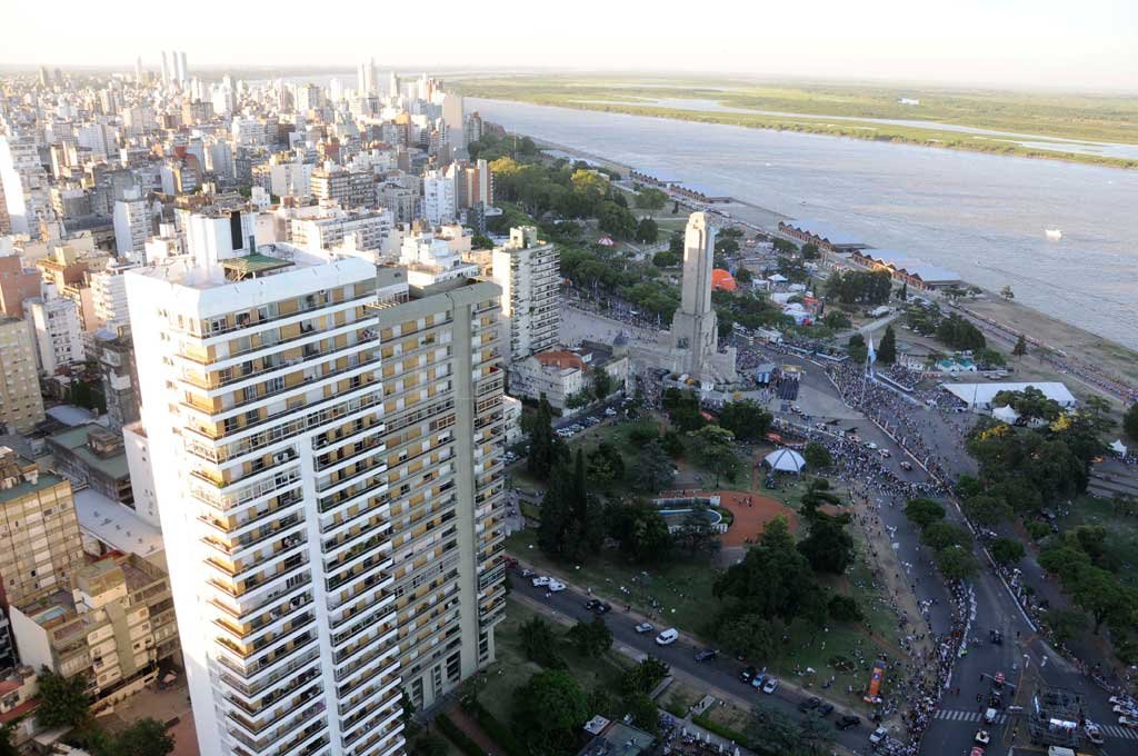 Para reanimar el mercado inmobiliario, en Rosario bajan los precios en dólares