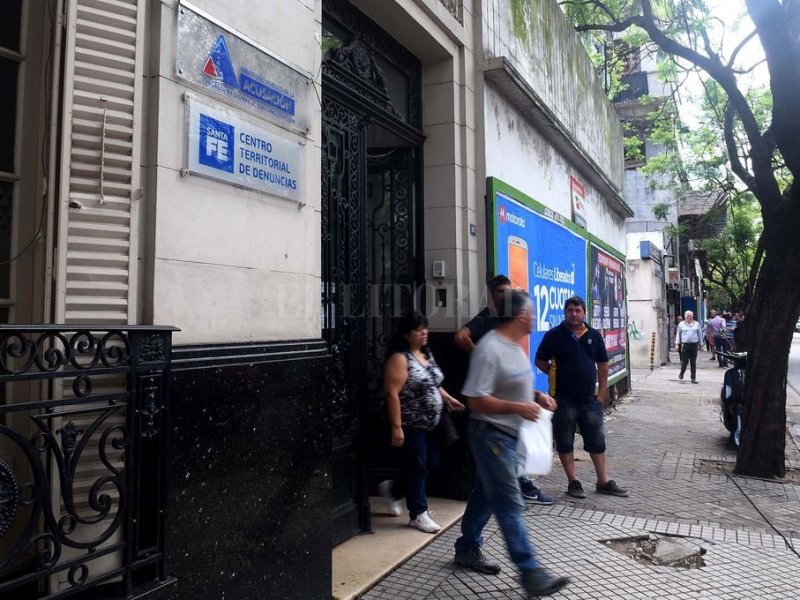 Cambiaron la cúpula policial de Rosario tras los ataques a edificios judiciales