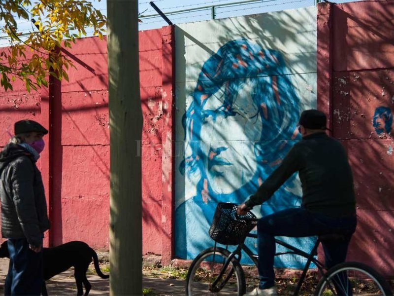 Proyecto para que una calle de Rosario lleve el nombre de «Trinche» Carlovich