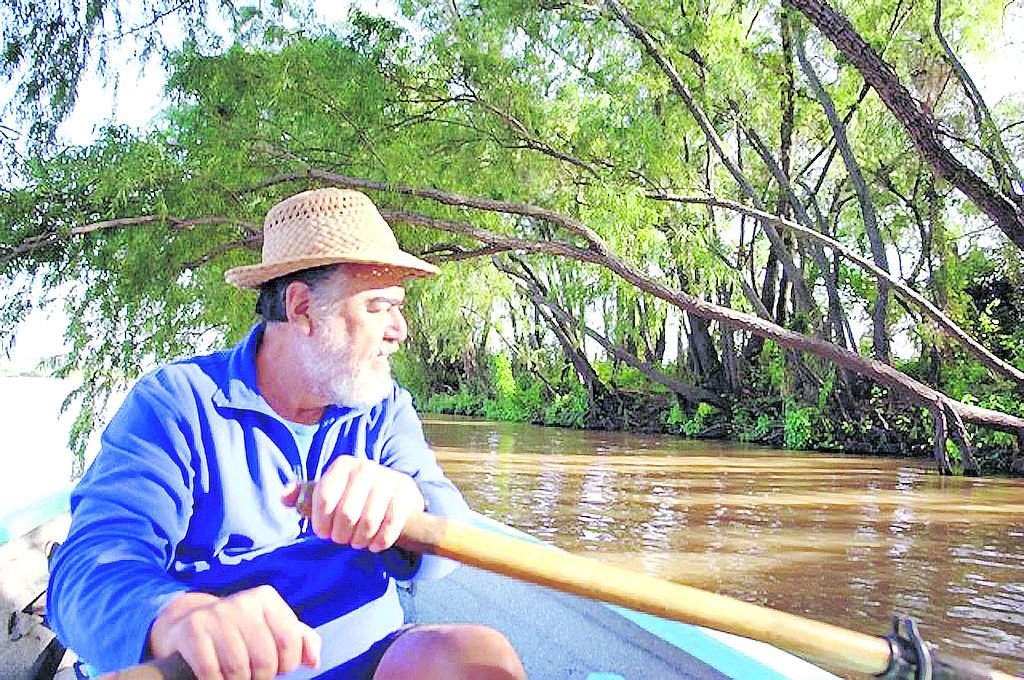 Miguel Martínez, artesano musical del monte y el río