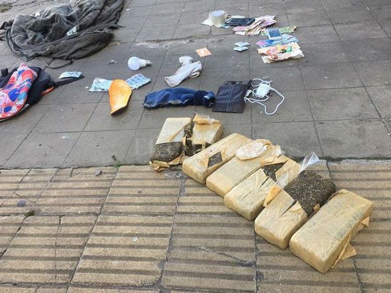 Detuvieron en Casilda a un rosarino que llevaba cuatro kilos de marihuana