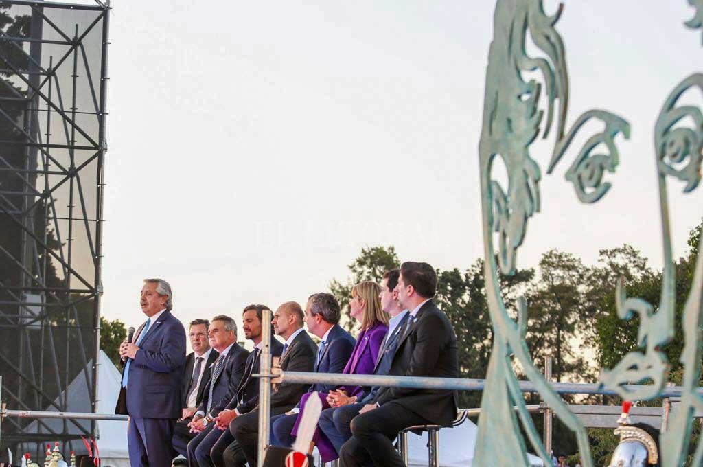 Alberto Fernández no asistiría a Rosario por los actos del Día de la Bandera