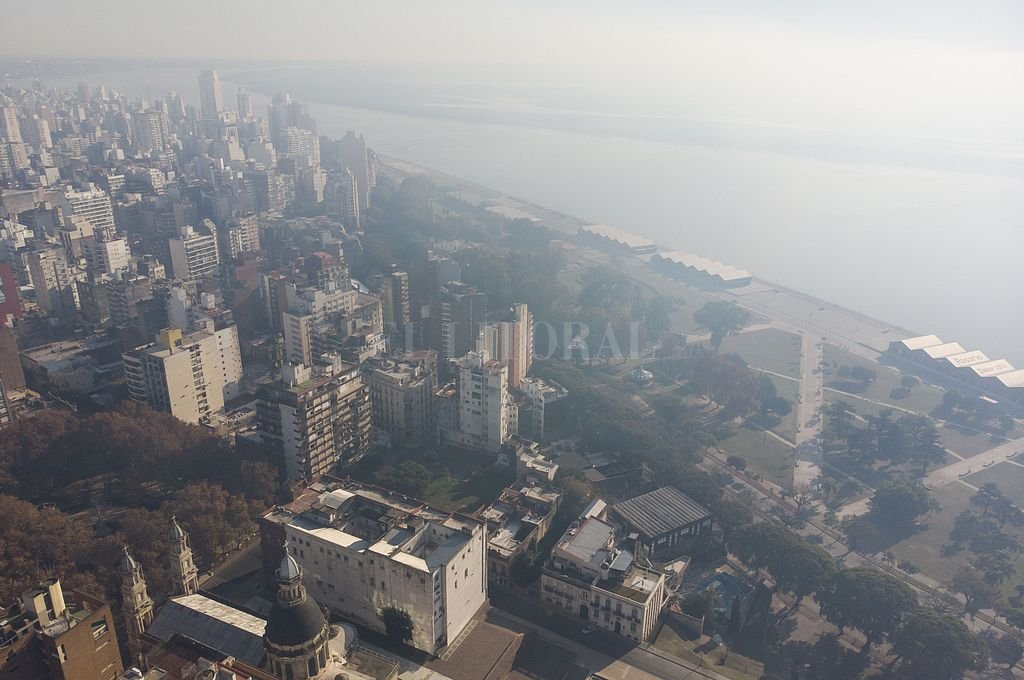 Por los incendios en las islas Rosario registró valores de contaminación en el aire 5 veces mayor al permitido