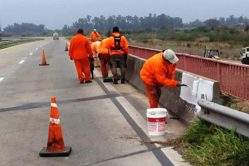 Trabajos de mantenimiento en ruta nacional 11