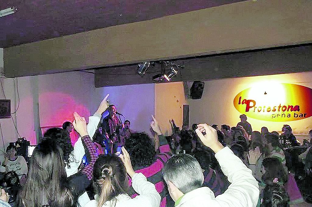 Una peña itinerante que se ofrece de forma virtual