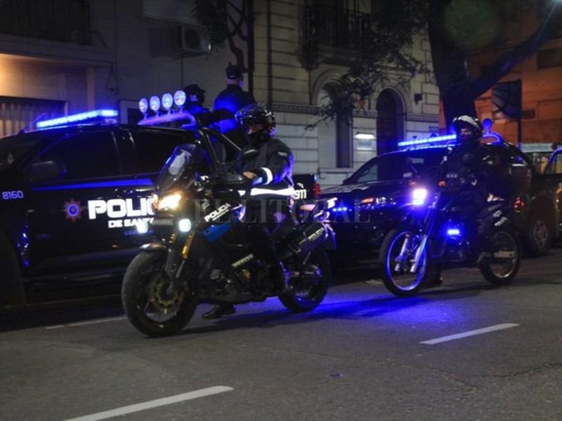 Rosario: asesinaron a un hombre de una puñalada en el cuello