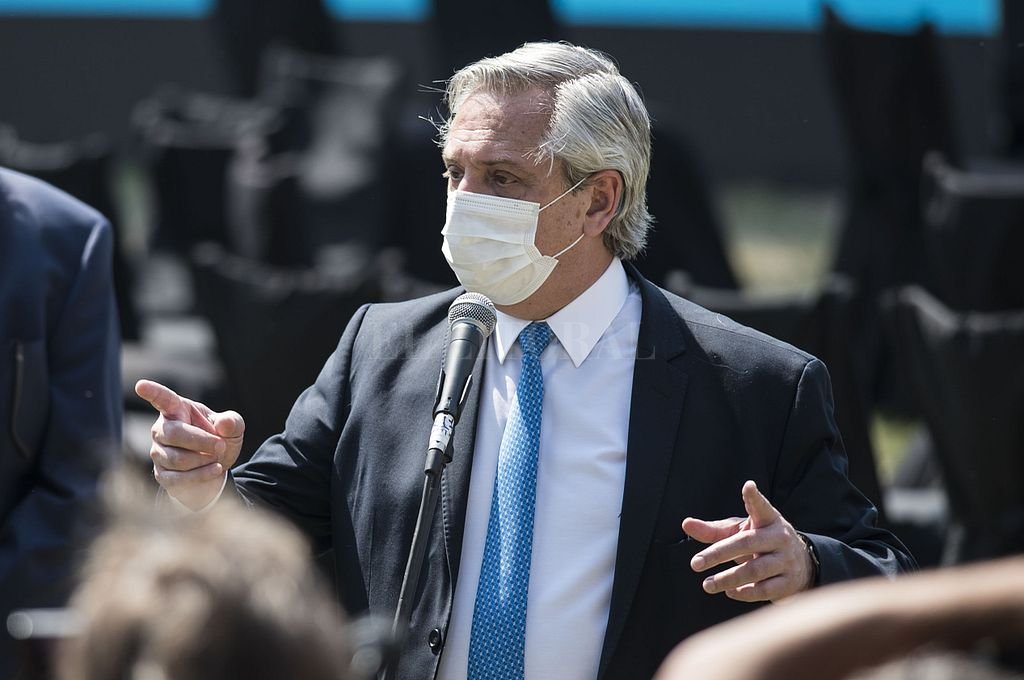 Alberto Fernández pidió «ser implacables judicialmente» con los que generan los incendios en las islas